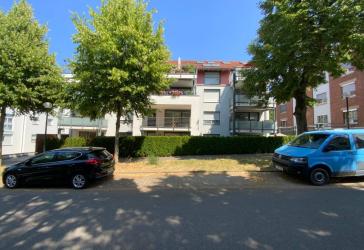 Ruhig gelegene und moderne 4-Zimmer inkl. EBK und Garage