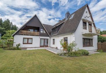 Immer mit dem Blick ins Grüne! Ein- oder Zweifamilienhaus am Waldrand in Buxtehude-Süd.