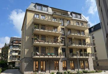 ERSTBEZUG! Großzügiges Wohnerlebnis auf ca. 110 m² + EBK + Tiefgarage + Tageslichtbad