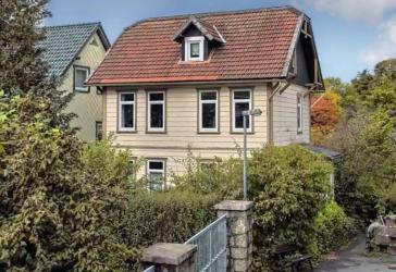 Einfamilienhaus mit Charme, großzügigen Räumen und viel Gestaltungsspielraum