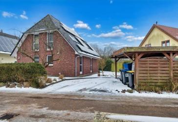 Solides Viebrockhaus mit Wintergarten in familienfreundlicher Lage!