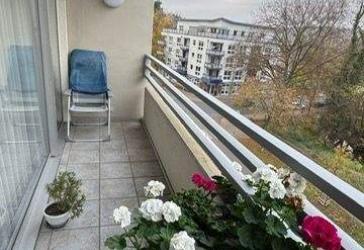 Attraktive 4-Zimmer-Eigentumswohnung in zentraler Lage