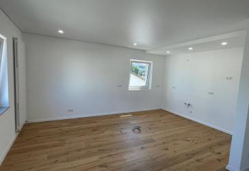 Kernsaniert nach Neubaustandard! 3-Zimmer Wohnung mit Balkon