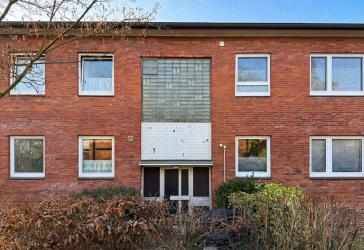Großzügige 3 bis 4-Zimmer-Wohnung mit Terrasse und Einzelgarage in guter Lage