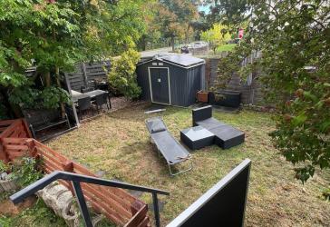 Moderne renovierte 2 Zimmer Wohnung mit Garten