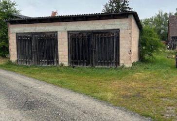 Maschinen- Schuppen mit ca. 930 qm großem Freizeitgrundstück in Ortsrandlage