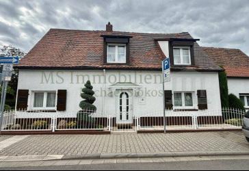 *** Charmantes Einfamilienhaus + Garage ***