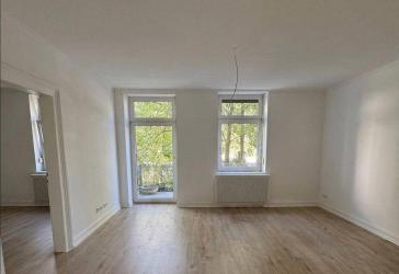 Hochwertig sanierte 3-Zimmer-Altbauwohnung mit EBK und Balkon in Bestlage des Johannesviertels