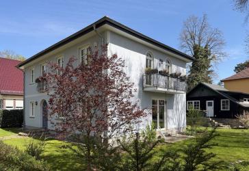 Repräsentatives Haus für die große Familie, weitläufiges Grundstück in ruhiger Lage Finkenkrug
