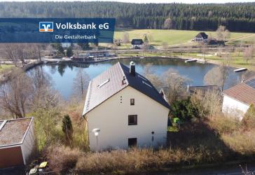 *** St. Georgen - Großes 1- bis 2-Familien-Wohnhaus mit Blick auf den Klosterweiher! ***