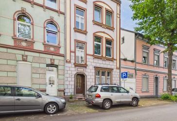 Sanierungsobjekt mit Entwicklungspotenzial - Jugendstil-Mehrfamilienhaus in der Josefstraße