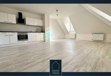 Großzügige 1-Zimmer-DG-Wohnung in zentraler Lage von KA-City!