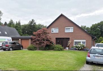 Einfamilienhaus mit Einliegerwohnung in ruhiger Lage von Uplengen-Stapel