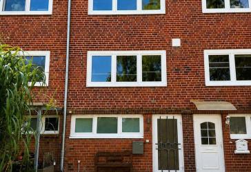 Einziehen und wohlfühlen – kernsaniertes Reihenmittelhaus in ruhiger Parklage