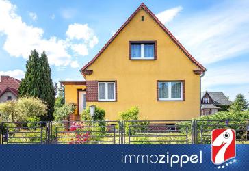 Ruhige Lage in Bernau OT Schönow: EFH mit 3 Zi., Kü., Bad, Keller, mass. Nebengebäude, 868 m² Grdst.