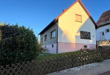 Einfamilienhaus mit großzügigem Garten