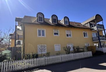 Helle 2 Zi. Wohnung in ruhiger Lage !! Anfang 2027 bezugsfrei !!