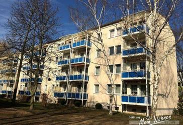 Helle 3-Raumwohnung mit Balkon im grünen Wohnumfeld