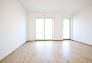 Moderne 3-Zimmer-Wohnung mit Loggia