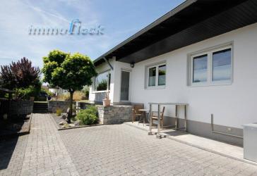 Freistehendes Einfamilienhaus auf 917,00 m² sonnigem Areal!!!!