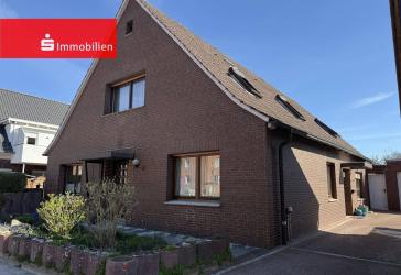+++Ein Zuhause für Generationen: Großzügiges Zweifamilienhaus mit Gartenparadies in Diepholz+++