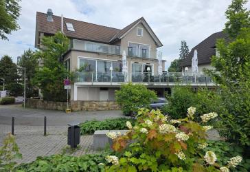 Villa mit Rheinblick