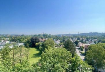 Garage & Stellplatz inklusive - gepflegte 2 Zimmer-Wohnung mit Aufzug in Landshut-West