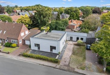 8 Minuten vom Strand entfernt: 2-Zimmer-Terrassenwohnung in Norden