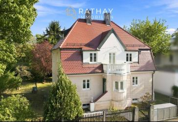 Freistehendes Einfamilienhaus im Villenstil mit großem Grundstück in München-Allach