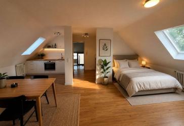 Charmantes 1-Zimmer-Apartment im DG in Meerbusch