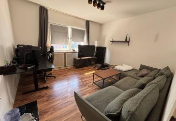 zentrale Lage, schöne 2 Zimmer Wohnung plus Esszimmer