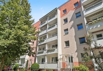 Vermietete 4-Zimmer-Wohnung mit Balkon und Blick ins Grüne in Potsdam-Waldstadt II