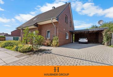 Platz für die ganze Familie: Gepflegtes EFH mit 6 Zimmern, 2 Bädern & Doppelcarport in Nordenham