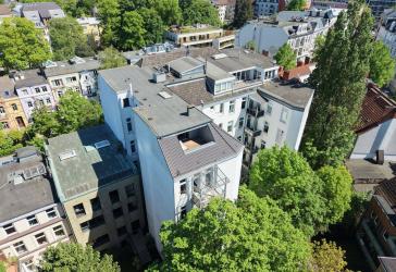 Über den Dächern von Hamburg – großzügige Altbauwohnung mit Dachterrasse und Weitblick
