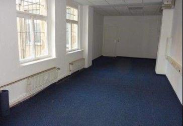 - Büro- und Lagerfläche im Gewerbepark -