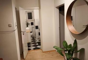 Freistehendes Einfamilienhaus auf großzügigem Grundstück - ideal für vielfältige Nutzungsmöglichkeiten.