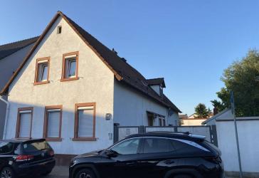 Bungalow und Einfamilienhaus auf großem Grundstück - zentrale Lage mit vielfältigen Möglichkeiten!