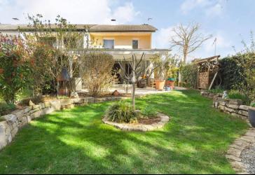 Modernisiertes Gartenstadt-Juwel - Offenes Wohnen, Kaminabende & Gartenidylle!