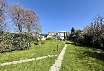 Vorschaubild Villa