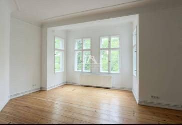 GROßZÜGIGE 2-ZIMMERWOHNUNG IN CHARLOTTENBURG | PROVISIONSFREI