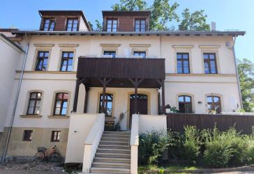 Tolle 4 Zi.-Whg. | ruhige Lage | großer Balkon | Bad mit Wanne und Dusche | Geimenschaftsgarten | AK in der Wohnung | Parkett