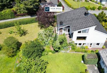 Großzügiges Einfamilienhaus mit Retro-Charme, in ruhiger Lage