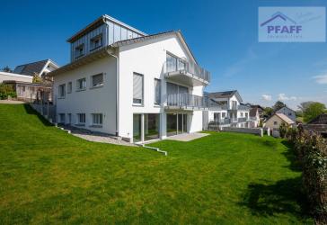 Zuhause ankommen in Gaienhofen! Traumhafte Neubauwhg. mit 3 Zimmern, herrlichem Garten und Seeblick