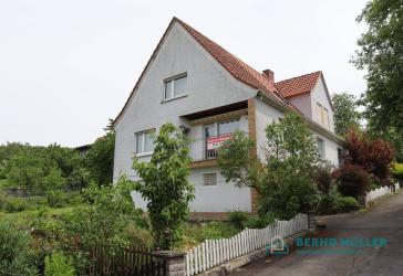 Familienfreundliches Einfamilienhaus mit schönem Garten in ruhiger Lage