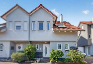 Familientraum in ruhiger Lage - Modernisiertes EFH mit Garten, PV-Anlage, Garage und Terrasse