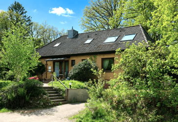Vermietet! Zwei Wohneinheiten und ein idyllisches Grundstück