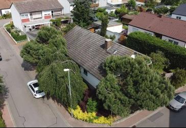 Provisionsfreies Einfamilienhaus mit 594 m² Grundstück, Südgarten, Doppelgarage, Sauna