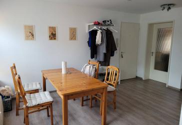 Helles, zentrumsnahes 2,5-Zimmer-Apartment mit Loggia & Garage ab 15.07. zur Miete