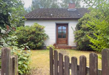 Charmantes OKAL-Haus im Dornröschenschlaf - großes Grundstück, große Möglichkeiten in Wahlstedt