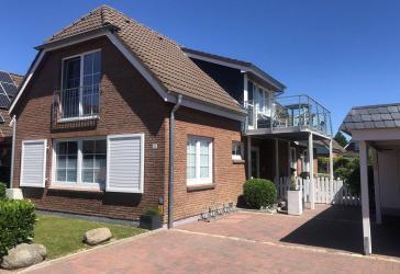 Burg / Fehmarn, Haus, 3 WE, Selbstbezug & Renditeobjekt, Ertrag € 30.000/J., Ferienwohnungserlaubnis
